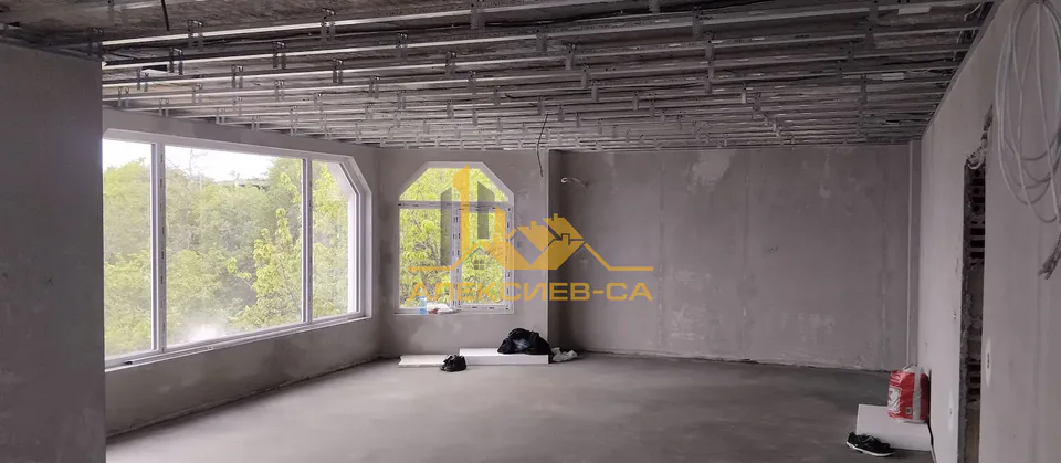 Довършване на къща във Варна