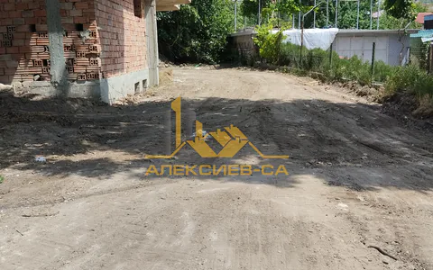 Довършване на жилищна сграда в Аксаково