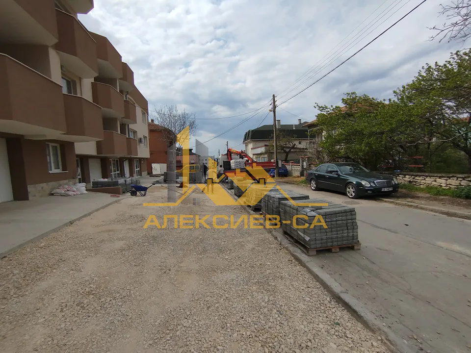 Довършване на жилищна сграда в Аксаково